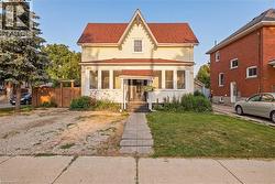 136 FALSTAFF Street Stratford, ON N5A 3T5