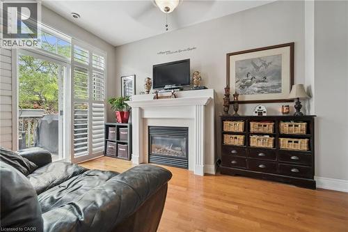 1983 Rackus Crescent, Mississauga, ON - Indoor Photo Showing Living Room With Fireplace