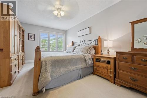 1983 Rackus Crescent, Mississauga, ON - Indoor Photo Showing Bedroom
