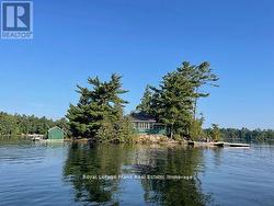 422 ISLAND 11A  Douro-Dummer, ON K0L 2H0