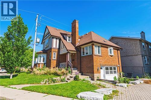 184 ARKELL Street  Hamilton, ON L8S 1W8