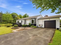 15 Sibley Street Waverley, NS B2R 1G9