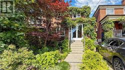 331 GLENHOLME AVENUE Toronto, ON M6E 3E4