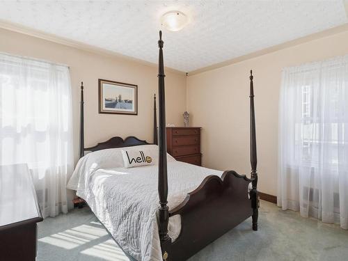 5 Richards Drive, Dartmouth, NS 
