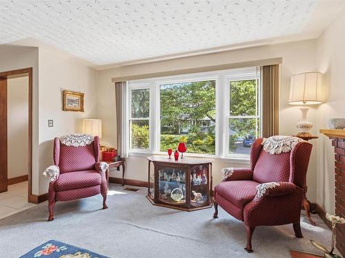 5 Richards Drive, Dartmouth, NS 