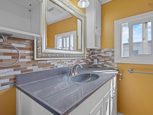 1 Bishop Avenue, Dartmouth, NS 