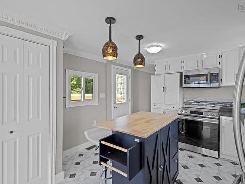 1 Bishop Avenue, Dartmouth, NS 