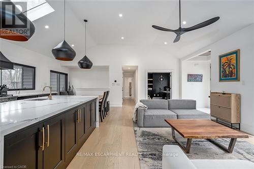 327 Goodram Drive, Burlington, ON 