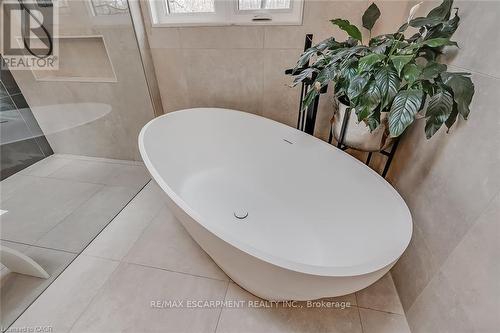 327 Goodram Drive, Burlington, ON 