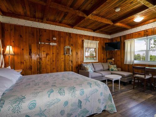 234 Highway 1, Smiths Cove, NS 