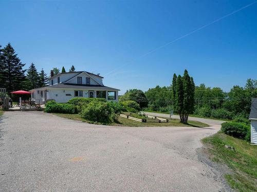 234 Highway 1, Smiths Cove, NS 