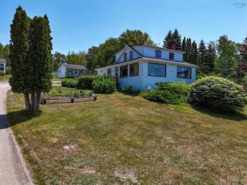 234 Highway 1, Smiths Cove, NS 
