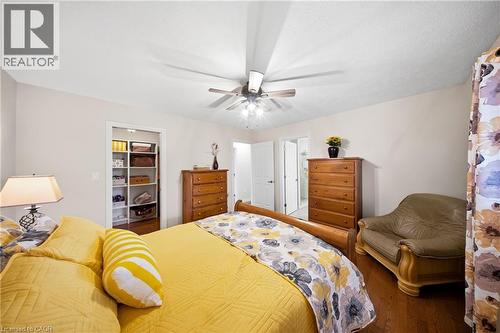 206 Meredith Way, Grey, ON - Indoor Photo Showing Bedroom