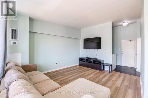 402 - 4060 LAWRENCE AVENUE E  Toronto, ON M1E 4V4