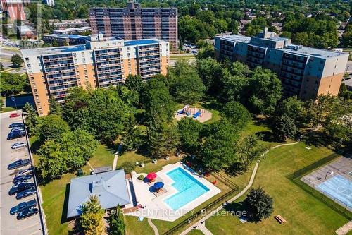 410 - 931 Wonderland Road S, London South (South M), ON 