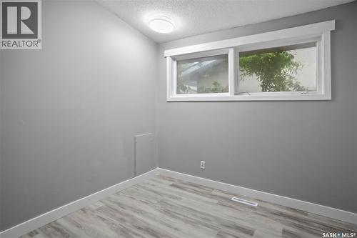 2905 Grant Road, Regina, SK - Indoor Photo Showing Other Room
