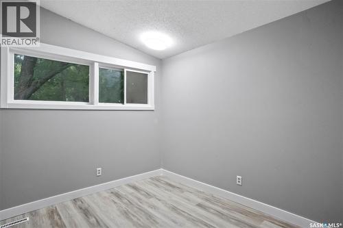 2905 Grant Road, Regina, SK - Indoor Photo Showing Other Room
