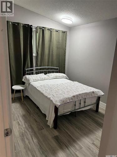 2905 Grant Road, Regina, SK - Indoor Photo Showing Bedroom