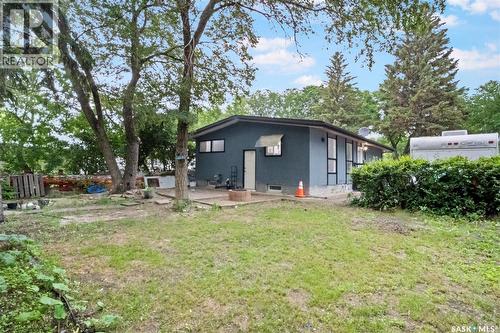 2905 Grant Road, Regina, SK - Outdoor