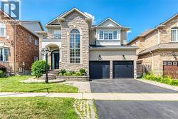 2067 HELMSLEY Avenue Oakville, ON L6M 4R5