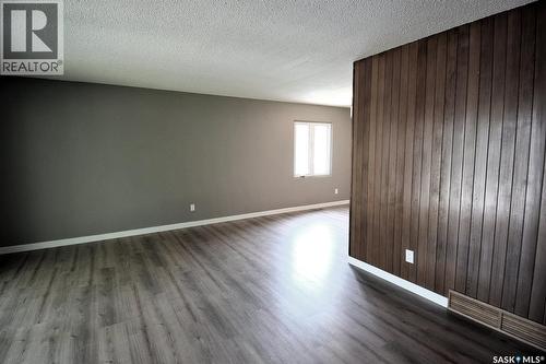 352 Carleton Drive, Saskatoon, SK 