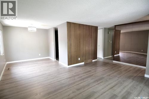352 Carleton Drive, Saskatoon, SK 