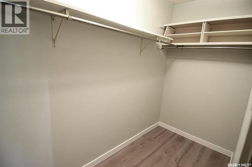 352 Carleton Drive, Saskatoon, SK 