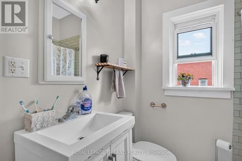87 Chestnut Street, St. Thomas, ON 