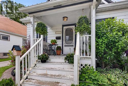 87 Chestnut Street, St. Thomas, ON 