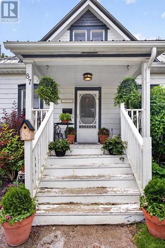 87 Chestnut Street, St. Thomas, ON 