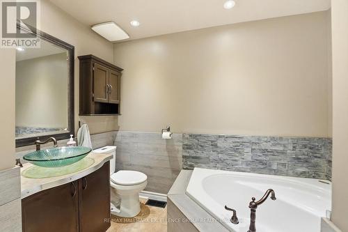 887 Nesting Way, Ottawa, ON 