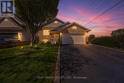 7876 CHARNWOOD AVENUE  Niagara Falls (West Wood), ON L2H 3E2