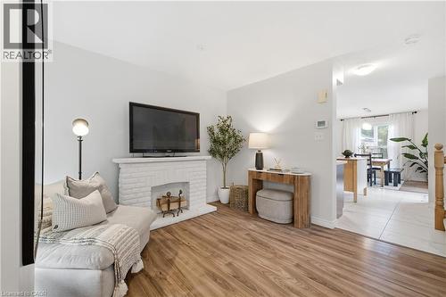 704 Jacob Lane, Waterloo, ON 