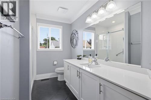 196 Harwood Road, Cambridge, ON - Indoor Photo Showing Bathroom