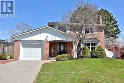 23 WHITEFRIARS DRIVE  Toronto, ON M3A 2L2