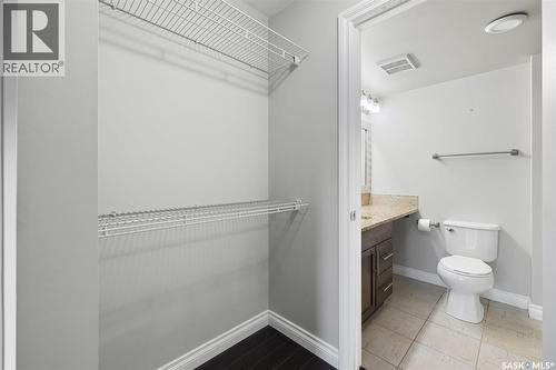 325 5303 Universal Crescent, Regina, SK 
