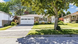 134 Oakmeadow Boulevard Toronto, ON M1E 4H1