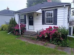 402 Argyle ST Saint John, NB E2M 3A7