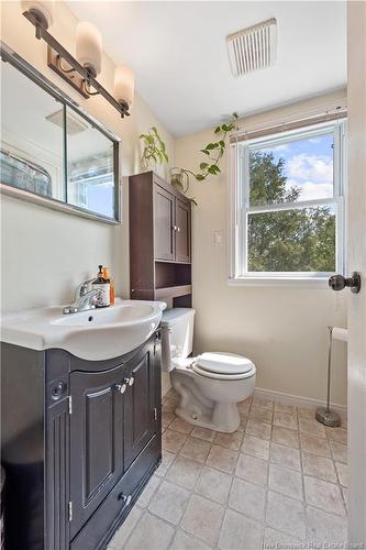 166 North, Moncton, NB 