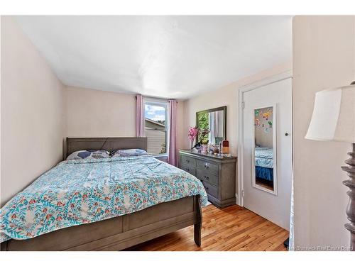 166 North, Moncton, NB 