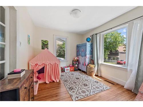 166 North, Moncton, NB 