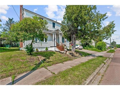 166 North, Moncton, NB 