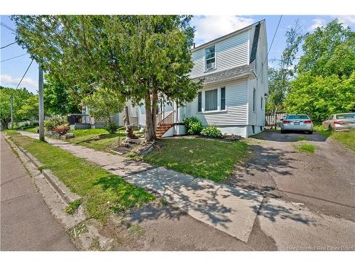 166 North, Moncton, NB 
