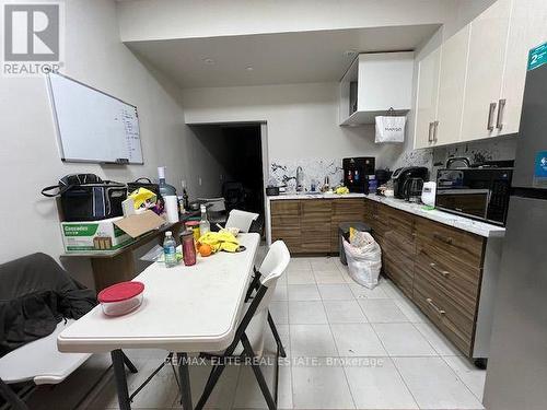 10-11 - 150 Ferrier Street, Markham, ON 