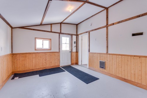 Salle familiale - 18 Ch. Du Pont, Val-Des-Monts, QC - Indoor Photo Showing Other Room