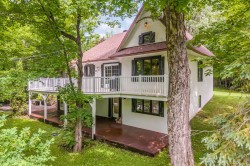 78 Mtée du Golf Lac-Beauport, QC G3B 0K6