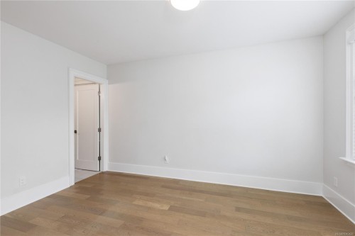 2052 Carrick St, Oak Bay, BC 
