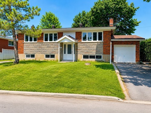 Front of Structure - 2250 Rue De Perse, Laval (Vimont), QC 