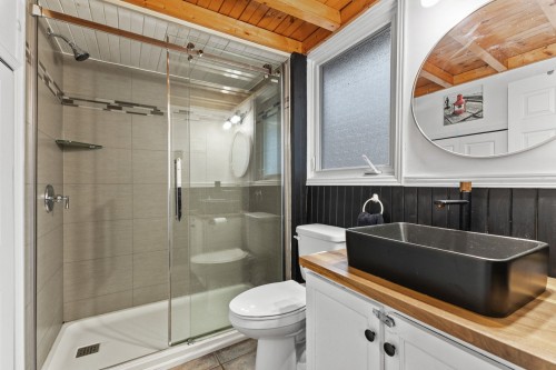 Salle de bains - 614 Ch. Du Tour-Du-Lac, Lac-Simon, QC - Indoor Photo Showing Bathroom