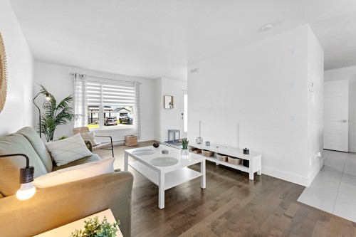 Salon - 1019 Av. Boucher, Saint-Agapit, QC - Indoor Photo Showing Other Room